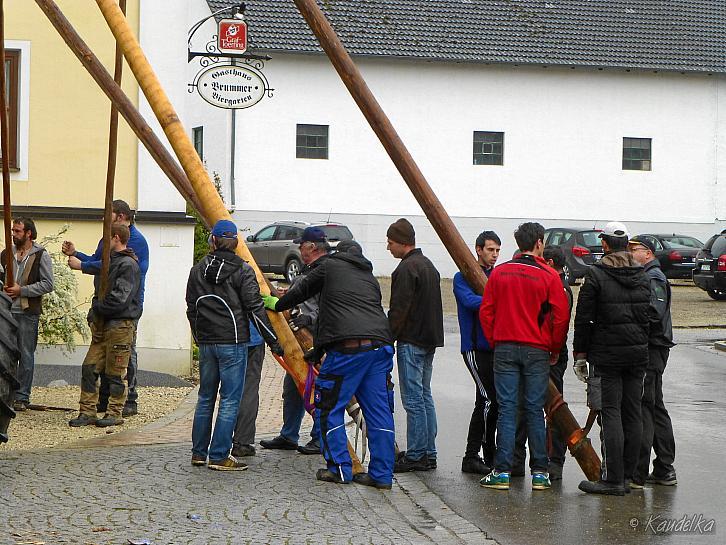 maibaum-aufstellen 2016 01 05 2016 04