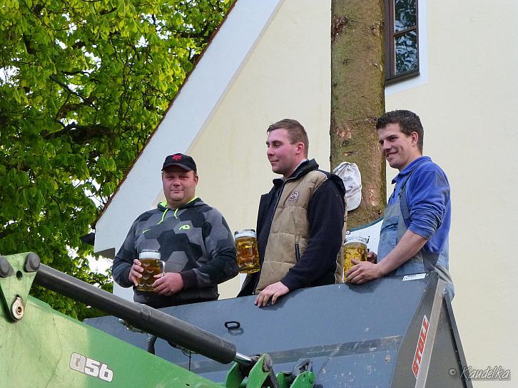 maibaum-aufstellen 2016 01 05 2016 18