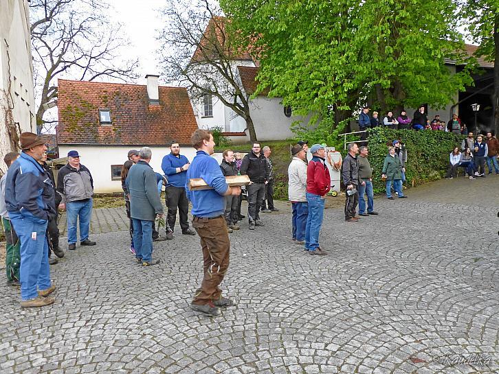maibaum-aufstellen 2016 01 05 2016 20