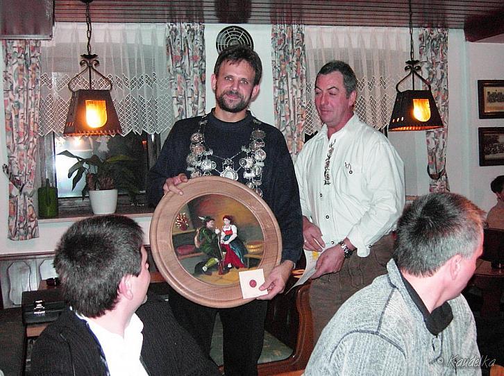 2004-12-11 koenigsschiessen 04-05 11 12 2004 23 03 56 b