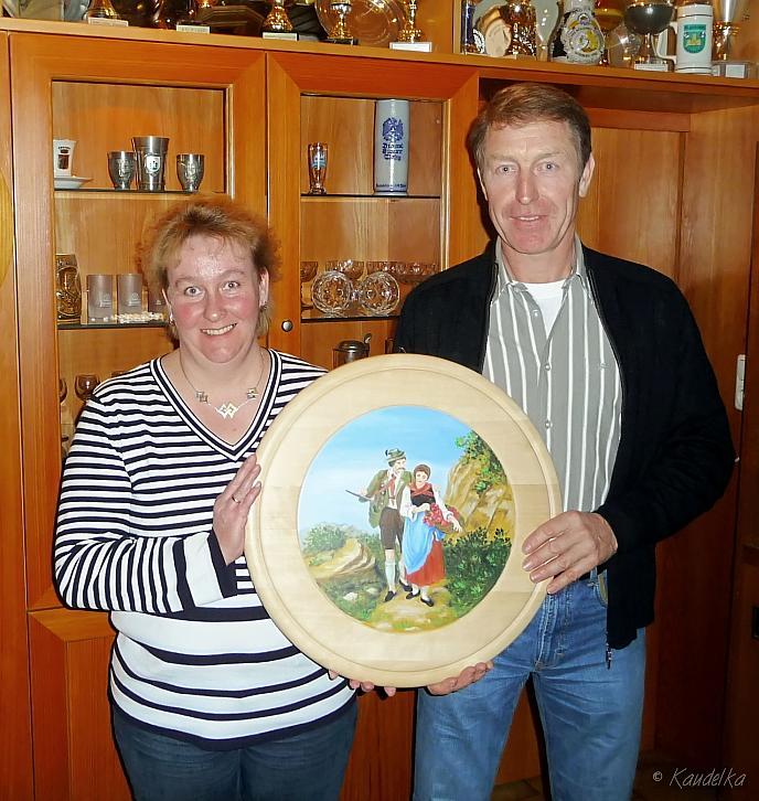 2009-11-28 geburtstagsscheibe monika lemle 40 28 11 2009 00 25 41 b