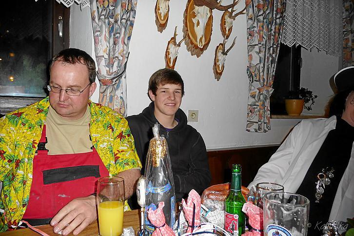 2011-02-04 faschingsschiessen 04 02 2011 22 53 42 d
