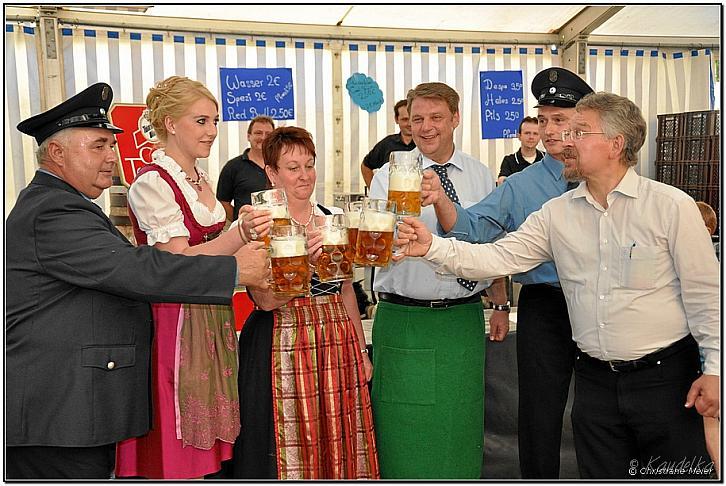 ffw kirche bieranstich 18 07 2014 18 00 03 christiane meier f 900