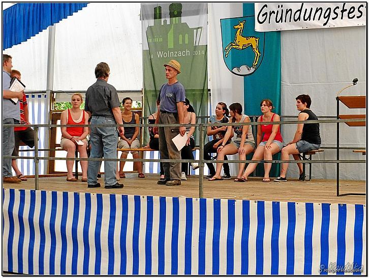 2014-07-16 ffw mi vorbereitung messe zelt einrichten 16 07 2014 18 14 41 f 900