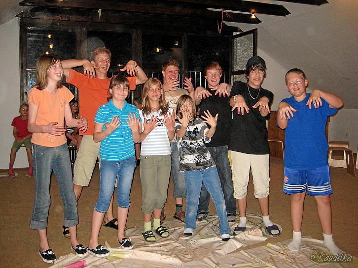 2008-05-12 ministrantenhuettenlager 12 05-16 05 2008 12 05 2008 20 17 34 a
