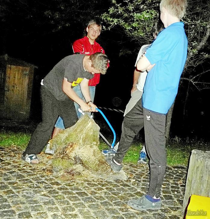 2010-05-25 ministrantenhuettenlager fischbachau 25 -29 5 2010 25 05 2010 20 57 31 b