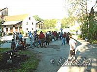 2005-05-01 maibaum aufstellen 001 01 05 2005 a