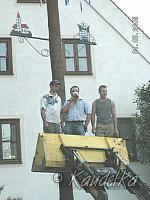 2005-05-01 maibaum aufstellen 094 01 05 2005