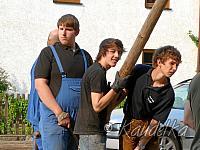 2009-05-01 maibaum-aufstellen 2009 01 05 2009 17 11 05 a