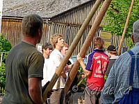 2009-05-01 maibaum-aufstellen 2009 01 05 2009 17 11 23 a