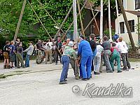 2009-05-01 maibaum-aufstellen 2009 01 05 2009 17 57 02 a