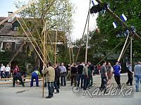2013-05-01 maibaum-aufstellen 2013 01 05 2013 18 01 08 q