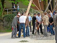 2013-05-01 maibaum-aufstellen 2013 01 05 2013 18 21 27 c