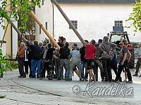 2014-04-17 maibaum-aufstellen 2014 17 04 2014 17 45 26 c