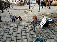 2014-04-17 maibaum-aufstellen 2014 17 04 2014 18 24 54 c