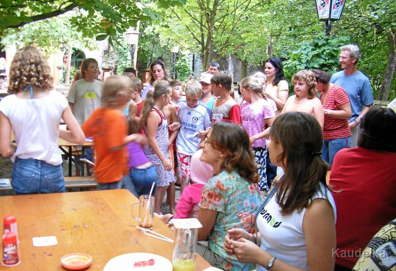 Abschlussfeier-Klasse-d-Felix_b09.jpg - Abschlussfeier Klasse 4d Felix