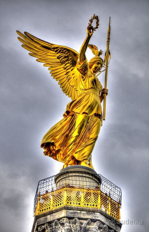 goldener_engel_in_berlin.jpg - Goldener Engel in Berlin
