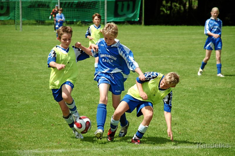 fussball-turnier-unterpindhart-e-jugend_b004.jpg - Fussball-Turnier Unterpindhart E-Jugend