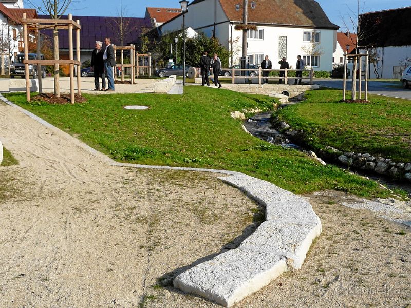 besichtigungsfahrt_obermettenbach_ilmendorf_13.10.2010_08.jpg - Besichtigungsfahrt am 13.10.2010 nach Obermettenbach, Engelbrechtsmünster, Schillwitzried, Ilmendorf