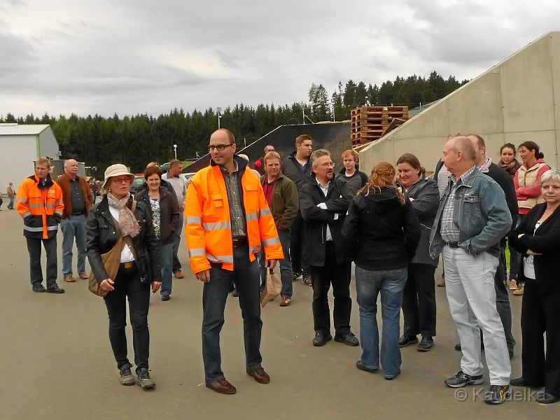 besichtigung_der_biogasanlage_olb_02.jpg - Besichtigung der Biogasanlage Oberlauterbach am 27.09.2012