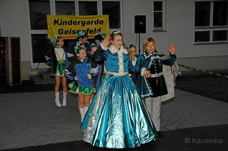 buntes_faschingstreiben_2011_56.jpg - Buntes  Faschingstreiben 2011 mit der Kindergarde aus Geisenfeld