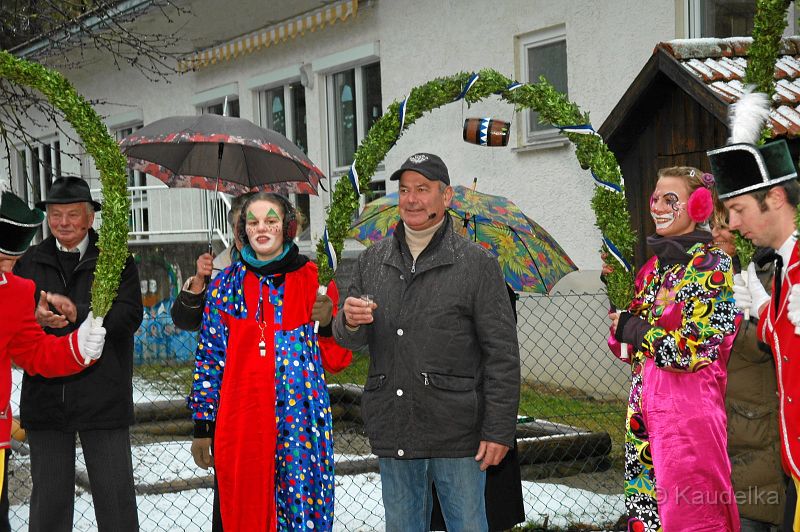 schaefflertanz_in_oberlauterbach_2012_22.jpg - Schäfflertanz in Oberlauterbach 2012
