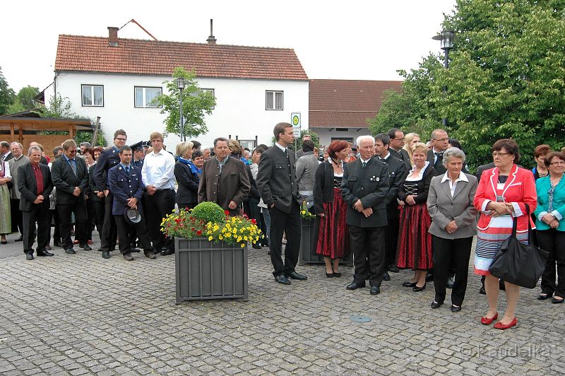 25-jaehriges_priesterjubilaeum_pfarrer_schiessl_27.jpg - 25-jÃ€hriges PriesterjubilÃ€um Pfarrer SchieÃl am 30.06.2013