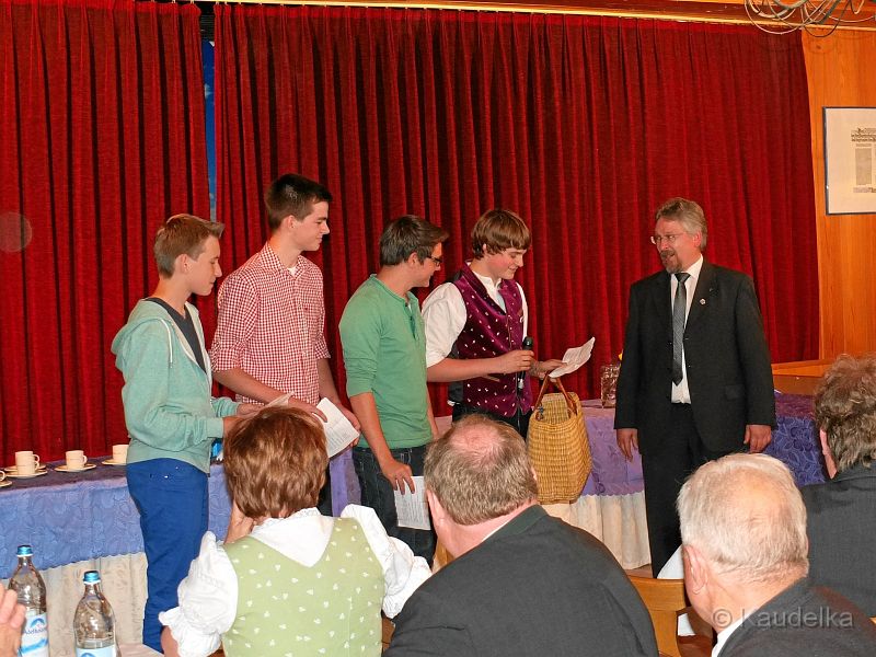 25-jaehriges_priesterjubilaeum_pfarrer_schiessl_50.jpg - 25-jÃ€hriges PriesterjubilÃ€um Pfarrer SchieÃl am 30.06.2013