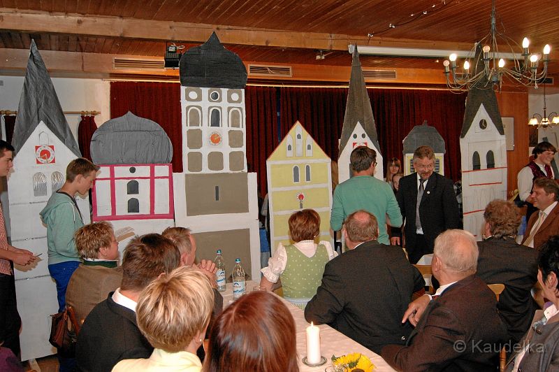 25-jaehriges_priesterjubilaeum_pfarrer_schiessl_53.jpg - 25-jÃ€hriges PriesterjubilÃ€um Pfarrer SchieÃl am 30.06.2013