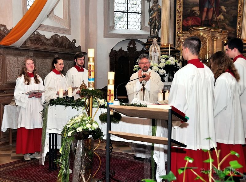 ministrantenverabschiedung_09.05.2015_05.jpg - Ministrantenverabschiedung der Pfarreien Nieder- und Oberlauterbach am 09.05.2015