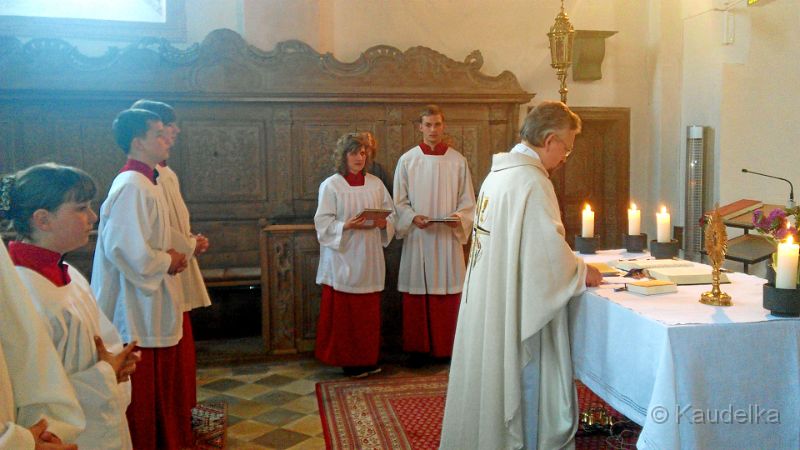 ministrantenverabschiedung_19.05.2012_01.jpg - Ministrantenverabschiedung 19.05.2012