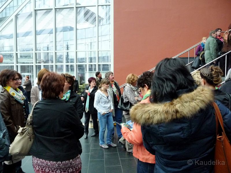 musicalfahrt_zu_sister_act_nach_stuttgart_02.jpg - Musicalfahrt zu Sister Act nach Stuttgart am 06.04.2013