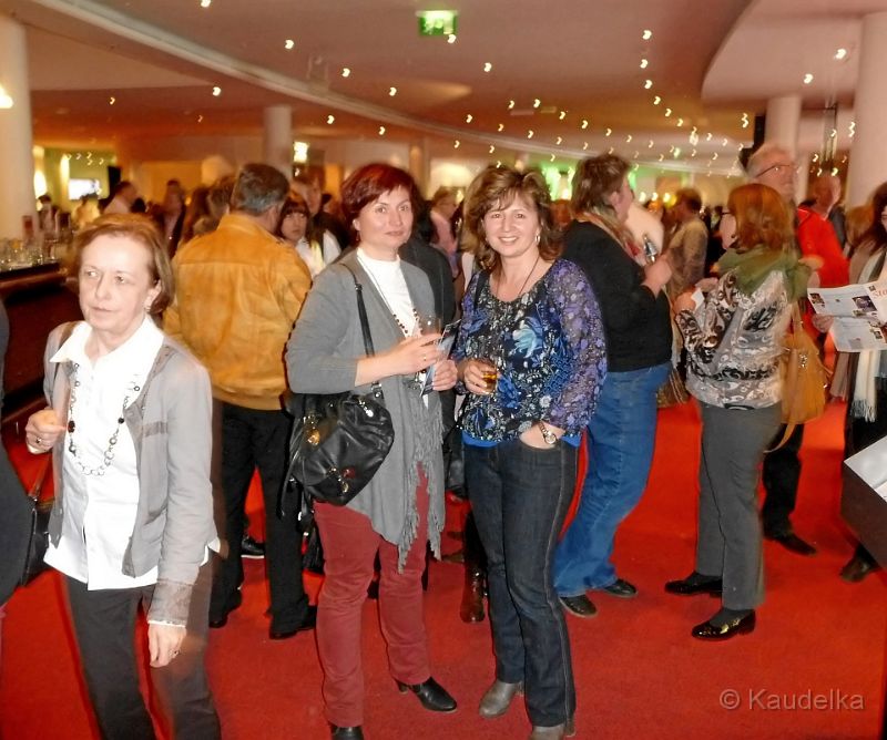 musicalfahrt_zu_sister_act_nach_stuttgart_06.jpg - Musicalfahrt zu Sister Act nach Stuttgart am 06.04.2013
