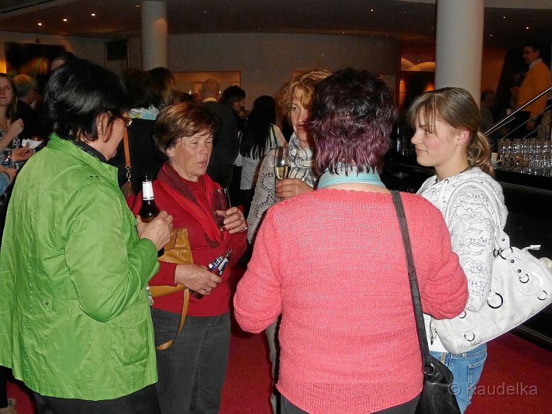 musicalfahrt_zu_sister_act_nach_stuttgart_07.jpg - Musicalfahrt zu Sister Act nach Stuttgart am 06.04.2013
