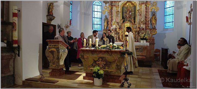 verabschiedung_von_pfr._james_28.05.2025_10_1620.jpg - Vorabendmesse Auffahrt und Stehempfang zur Verabschiedung von Pfr. James